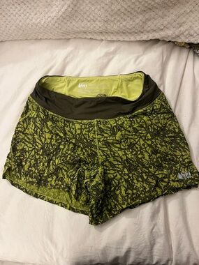 REI Women’s Swiftland 5” running shorts